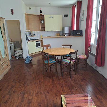 Appartement Vue Panoramique Sur Le Vieux Сент Екстериор снимка